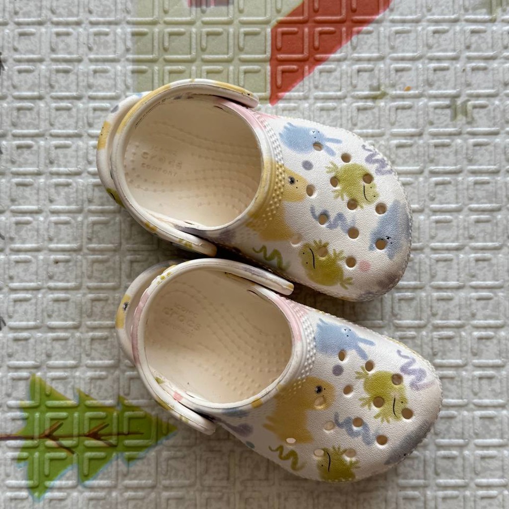 Crocs