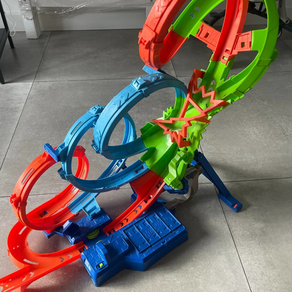 Трасса Hot Wheels