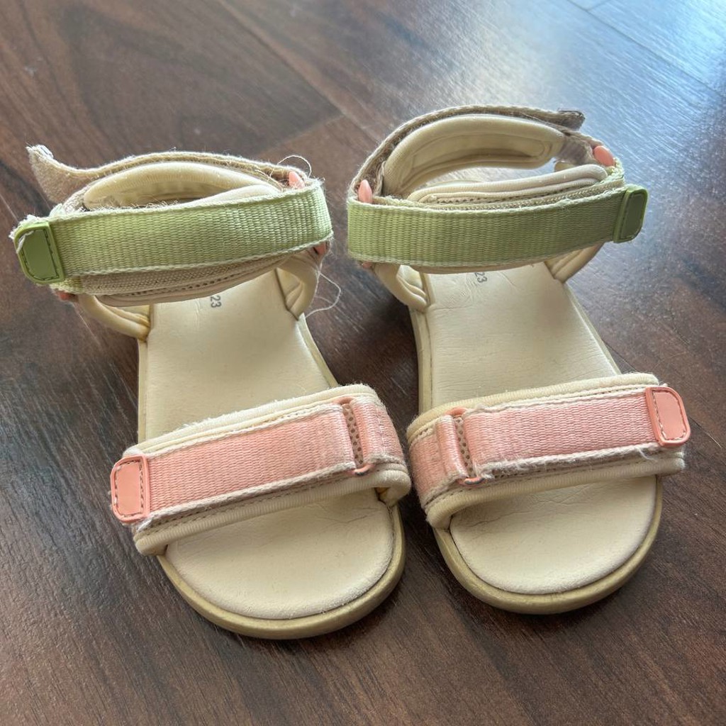 Босоножки Zara