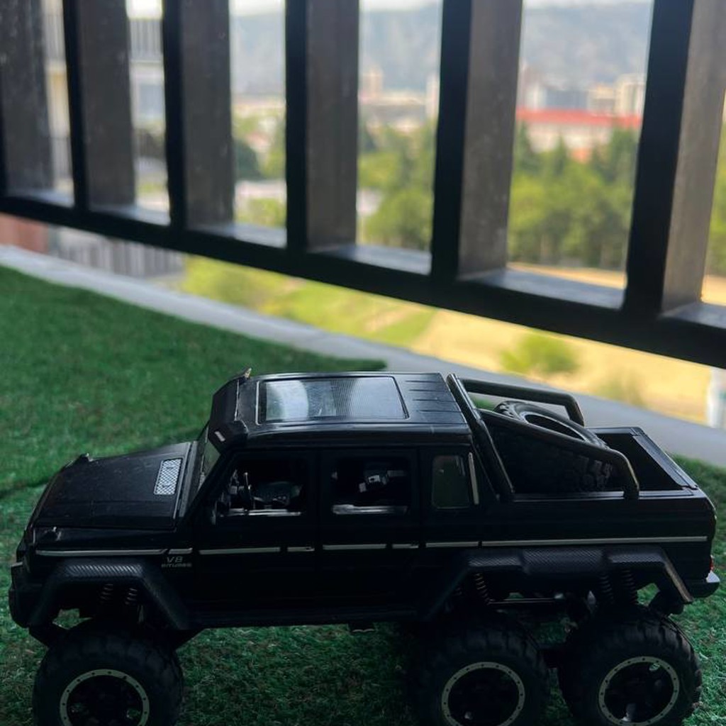 Металлическая машинка Mercedes G 6×6