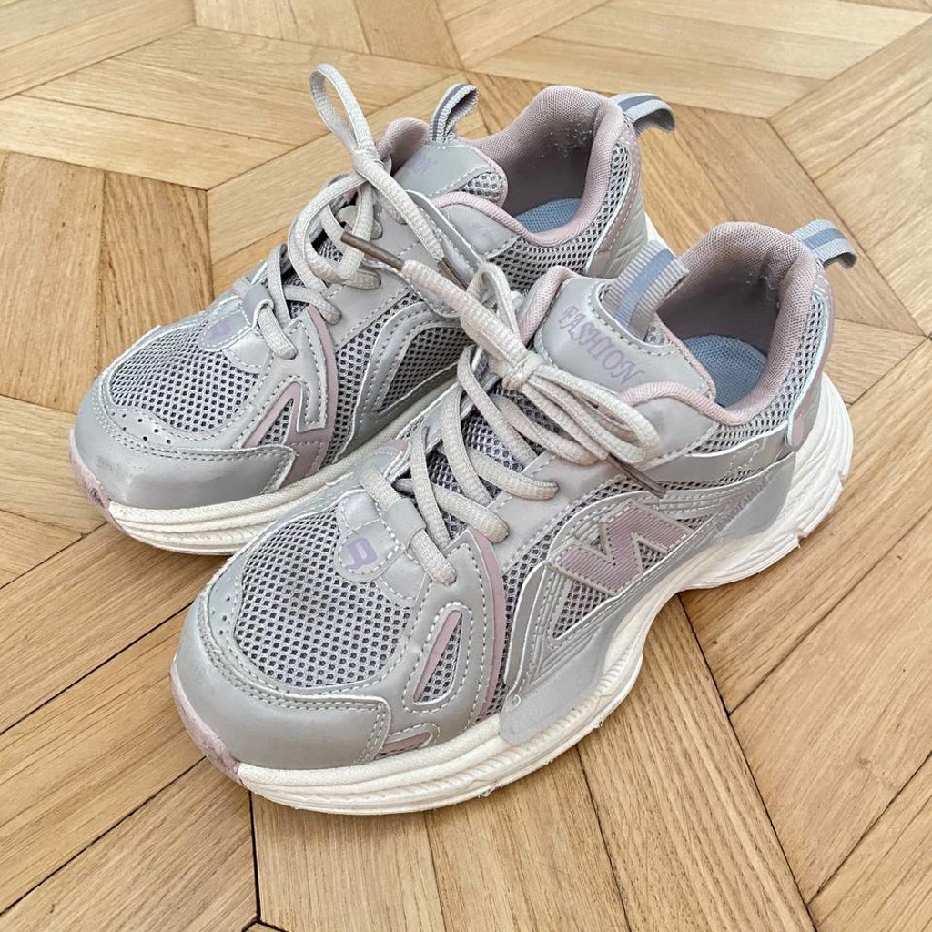 Кроссовки для девочки