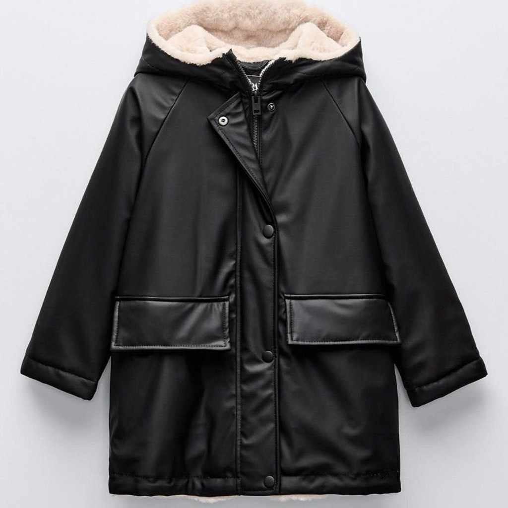 Прорезиненный дождевик с искусственной овчиной Zara