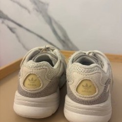 Кроссовки Adidas - фото 2