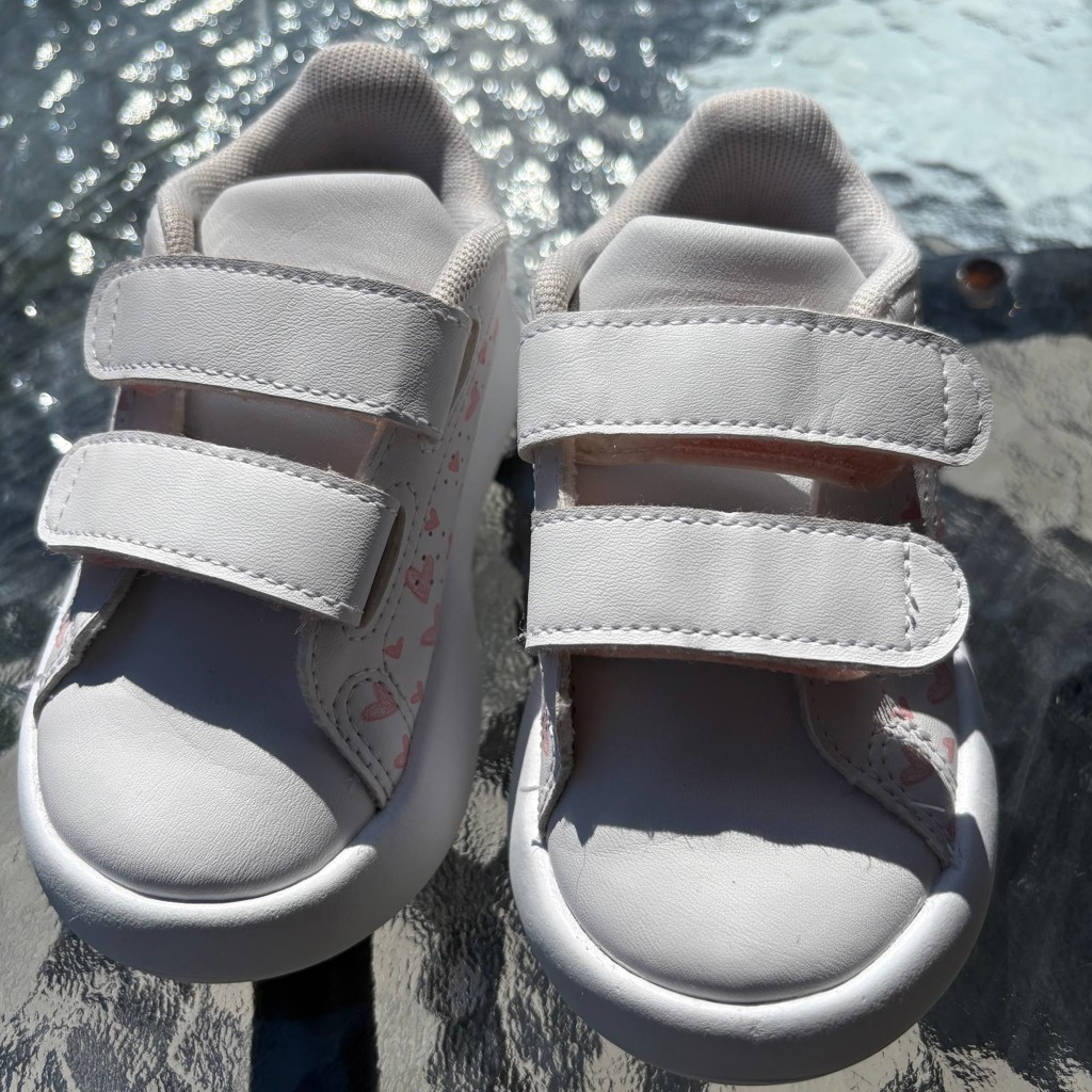 Кроссовки adidas