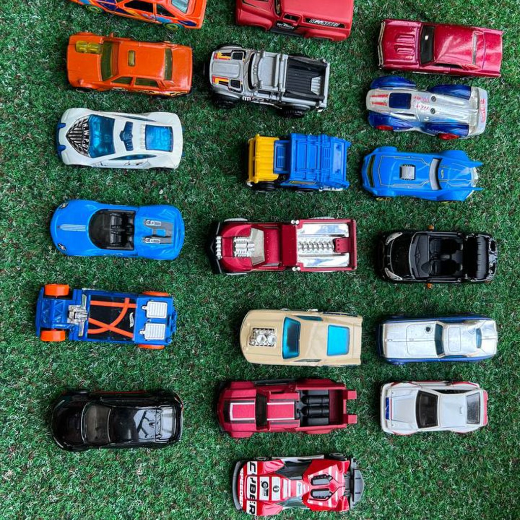Металлические машинки Hot Wheels