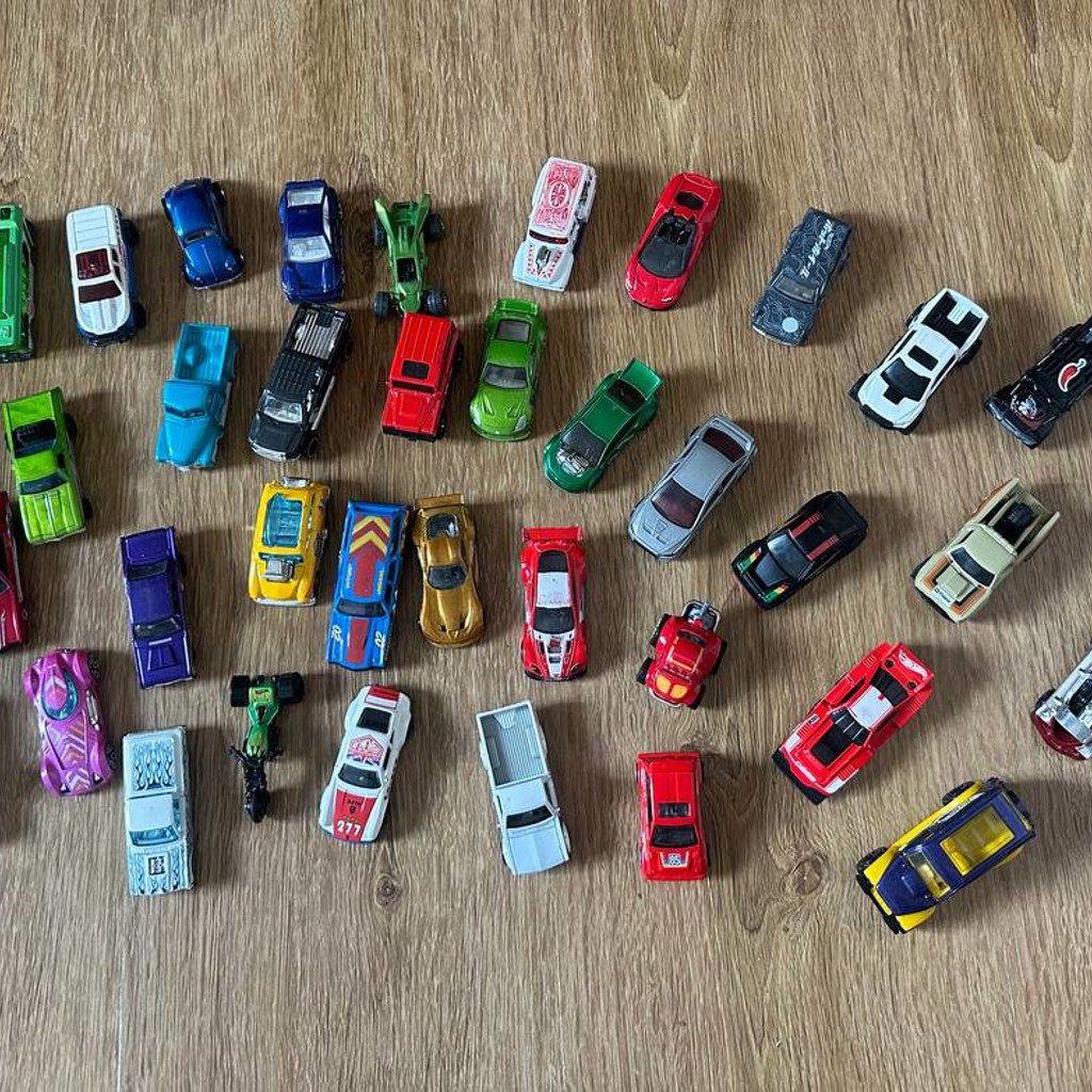 Машинки Hot Wheels
