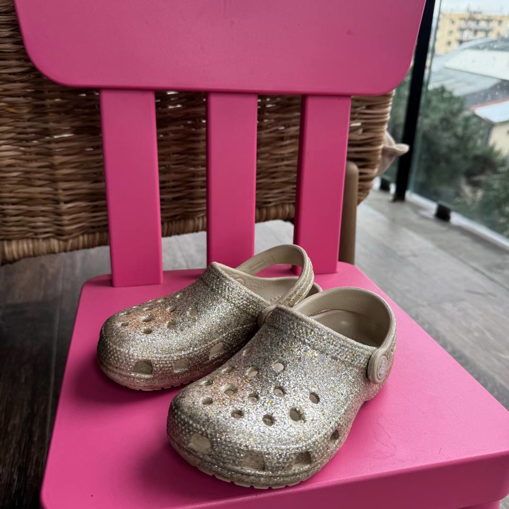 Crocs золотые