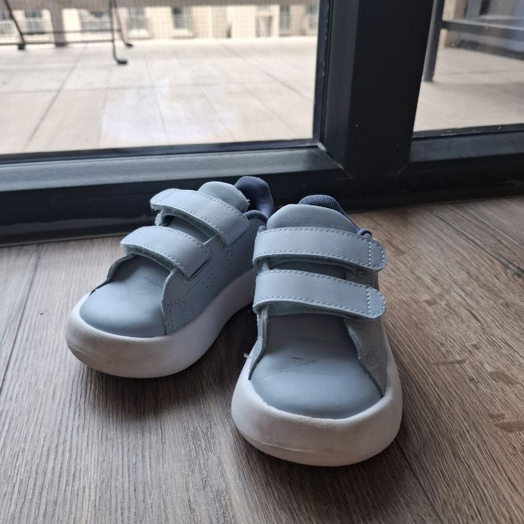Кроссовки Adidas