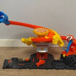 Hot Wheels City Pizza Slam Cobra Attack - фото 3