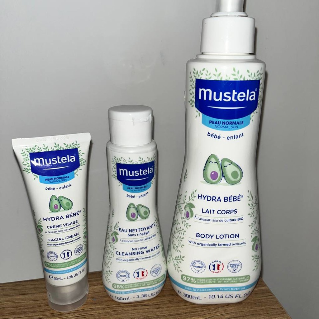 Набор детской уходовой косметики Mustela