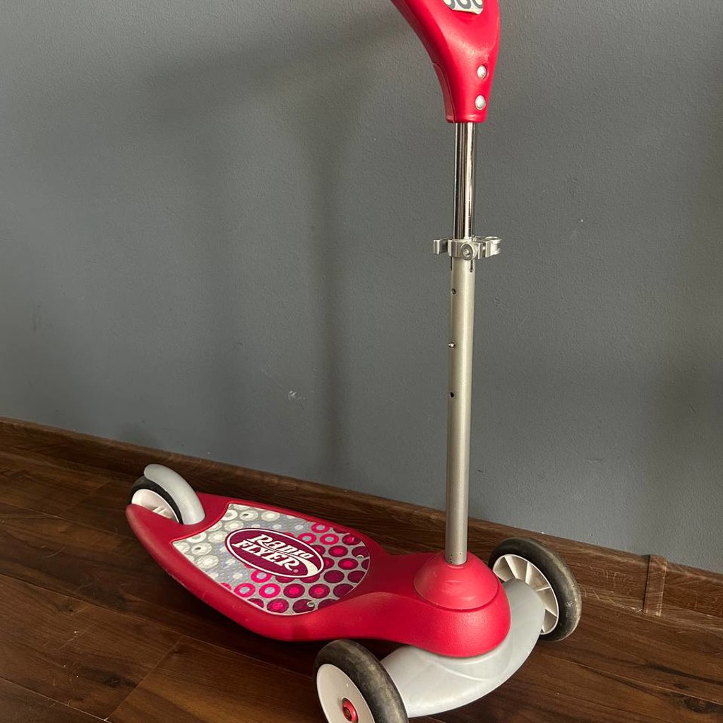 Трехколесный самокат Radio flyer