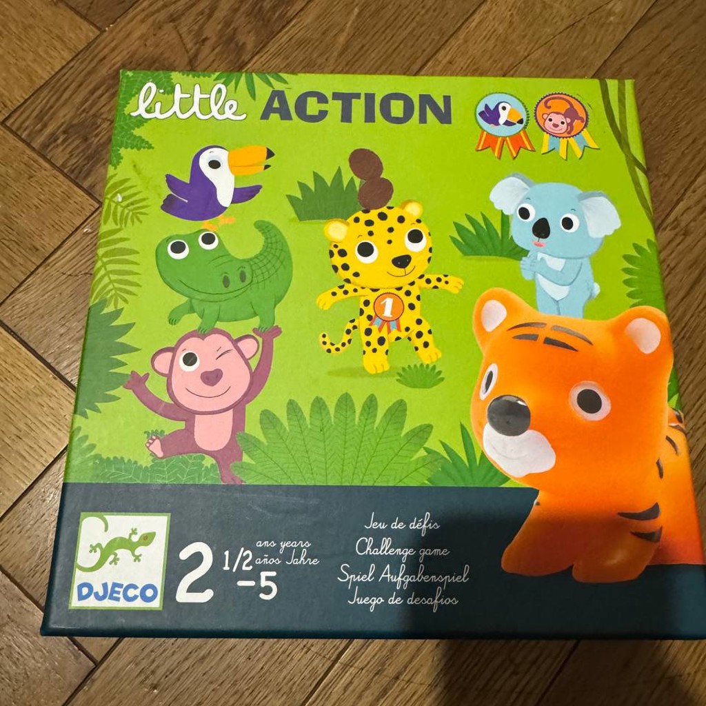 Детская настольная игра Djeco. Little actions