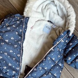 Зимний комбинезон для малыша - фото 3