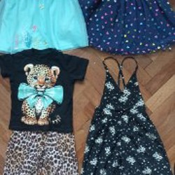Платья, кофты, штаны, зимние штаны и шапка - фото 6