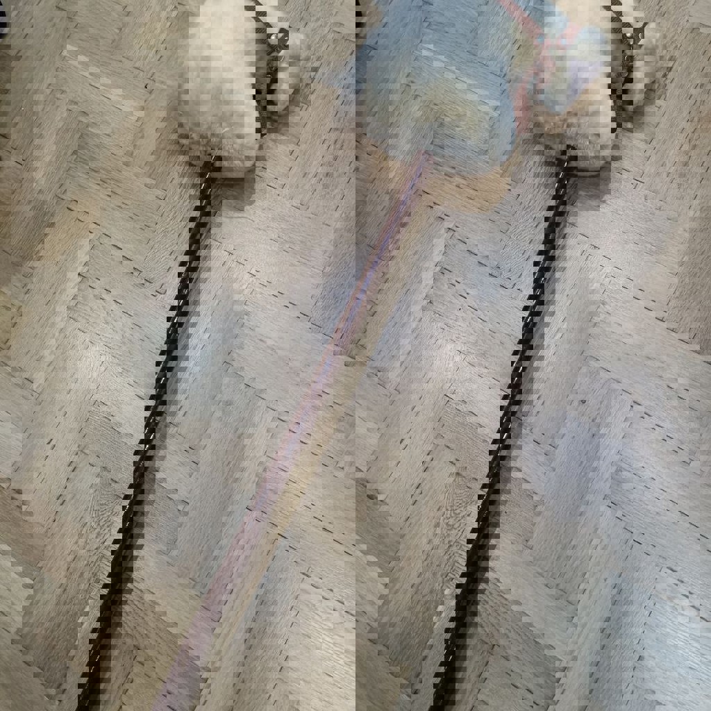 Лошадь на палке