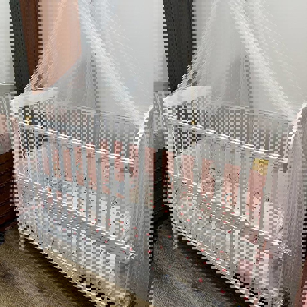 Кроватка с балдахином