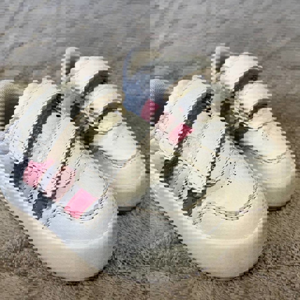 Кроссовки Adidas