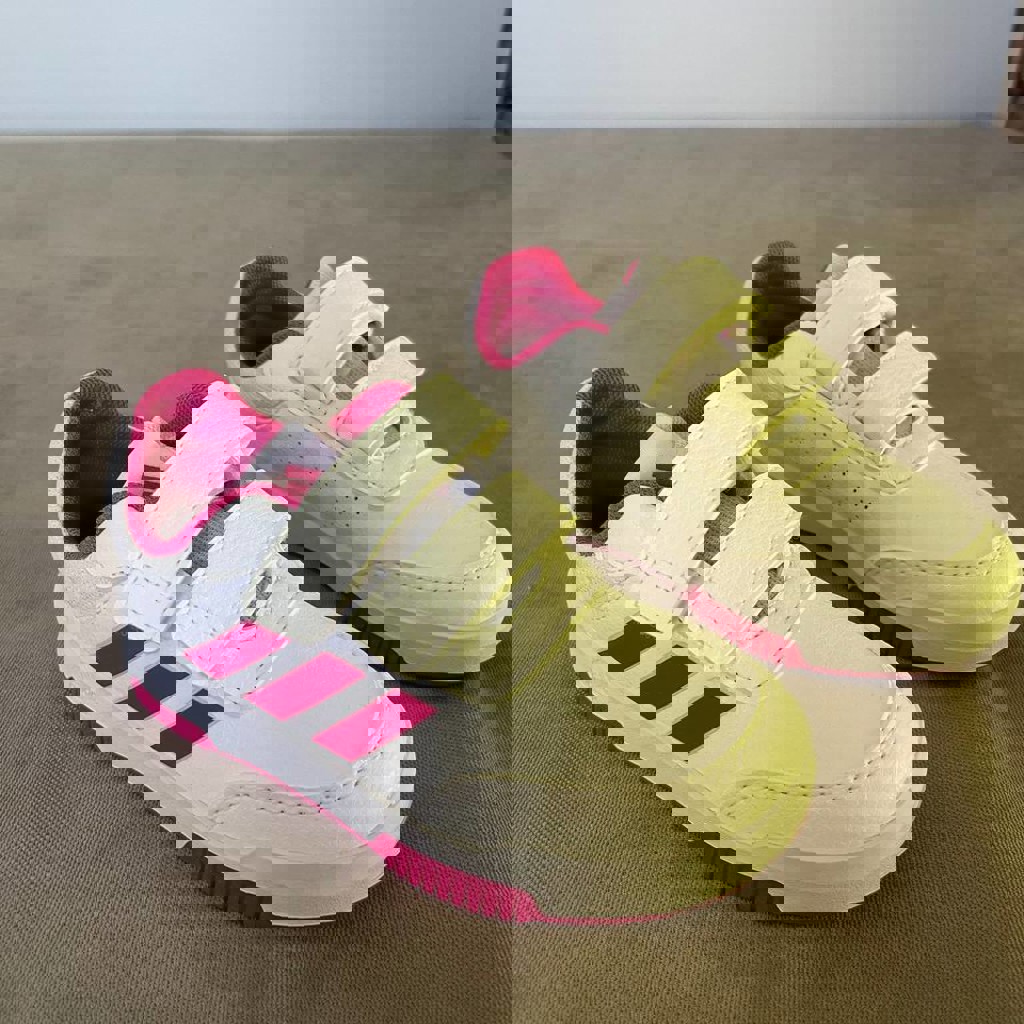 Кроссовки Adidas