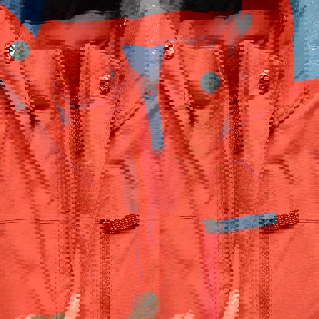 Комбинезон для исследователей снежных просторов