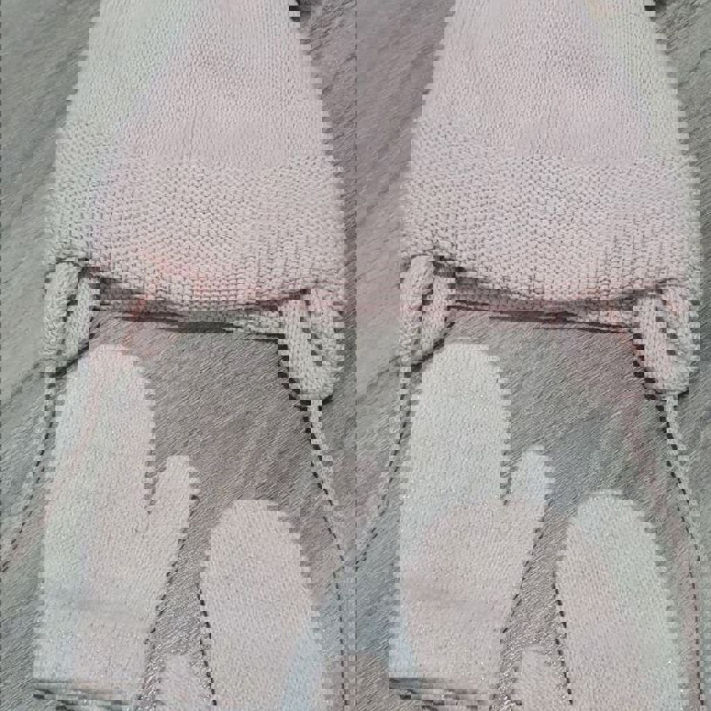 Зимняя шапка и варежки НМ