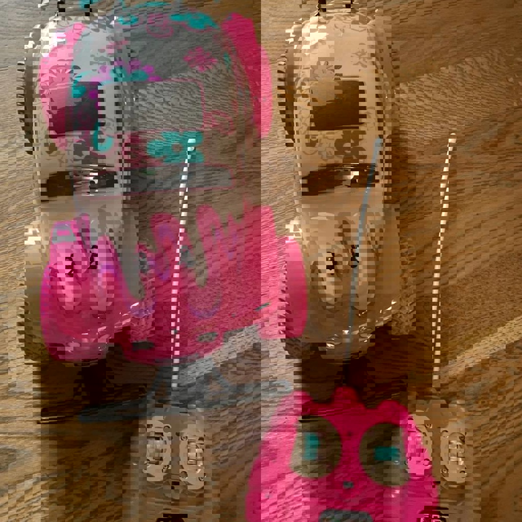 Машина с пультом