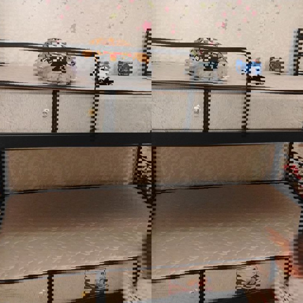 Двухъярусная кровать