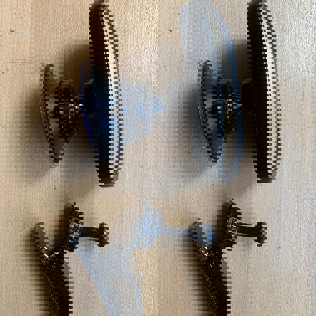 Дополнительное зеркало в машину