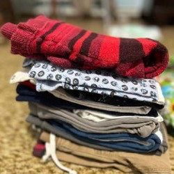 Игрушки и одежда - фото 2