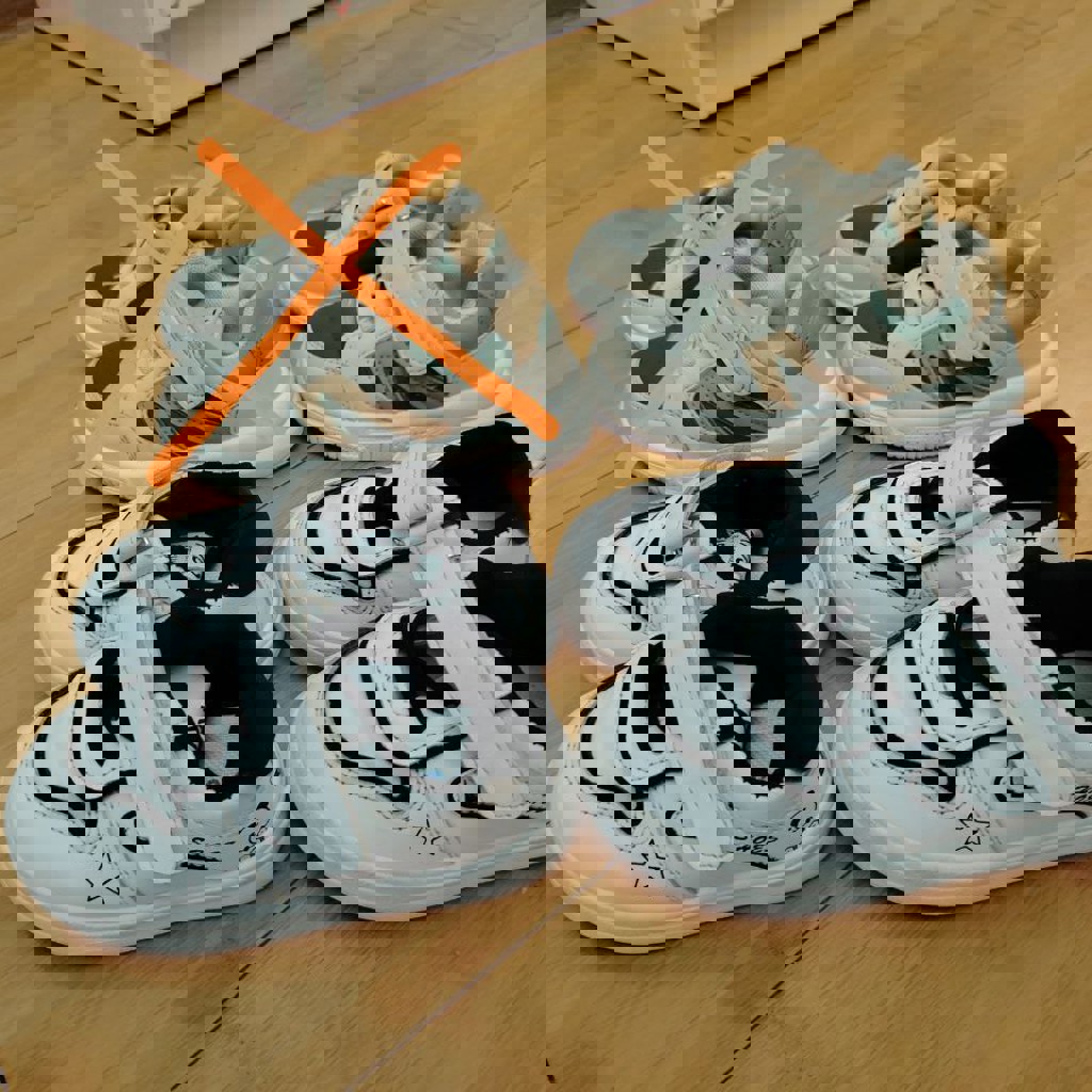 Кроссовки любые