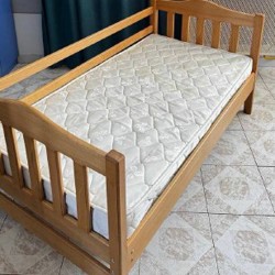 Детская кровать из натурального дерева - фото 2