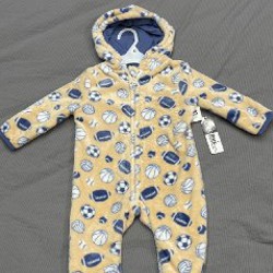 Комбинезон с мячиками - фото 1