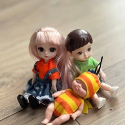 Две куколки и пупсик - фото 4